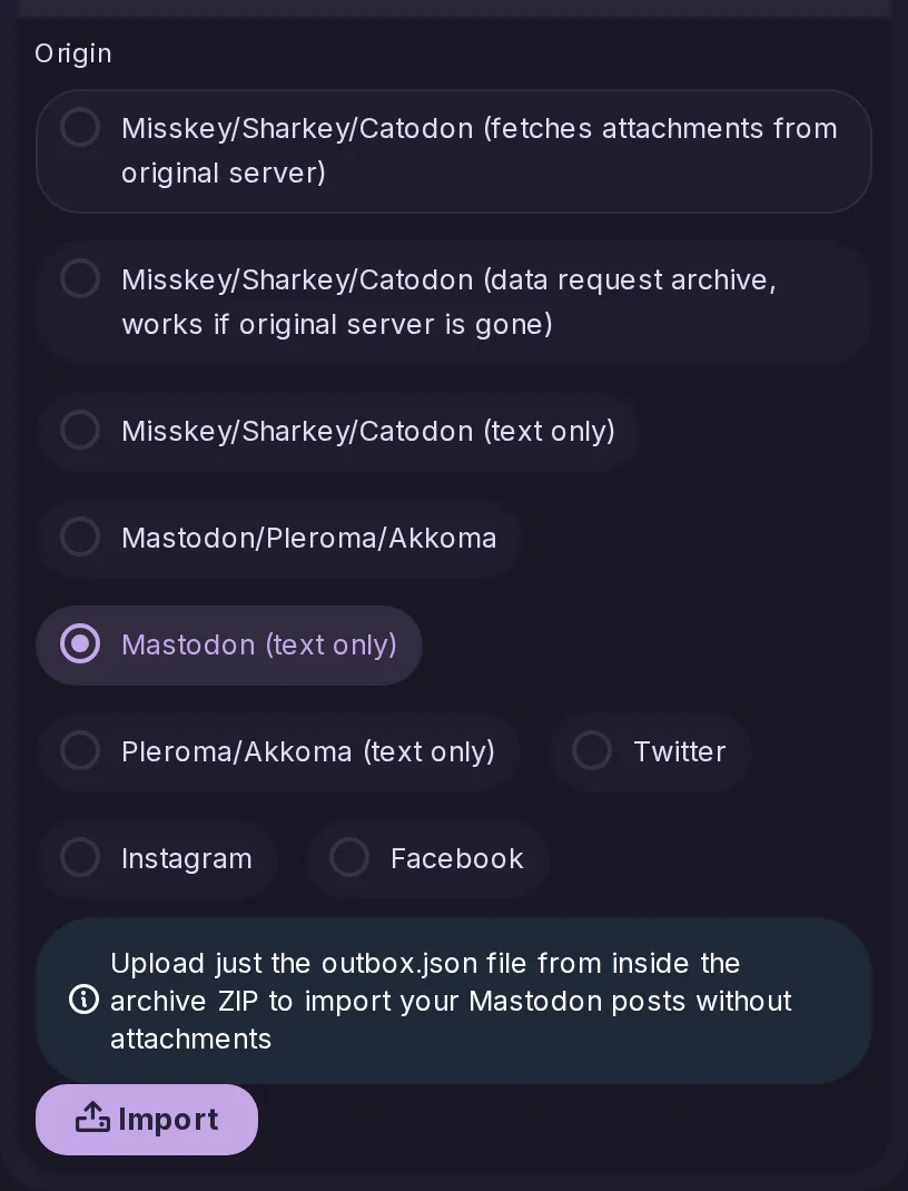 La lista de orígenes de la importación de publicaciones, con Mastodon (solo texto) seleccionado y una indicación que pide el archivo outbox.json del archivo comprimido.